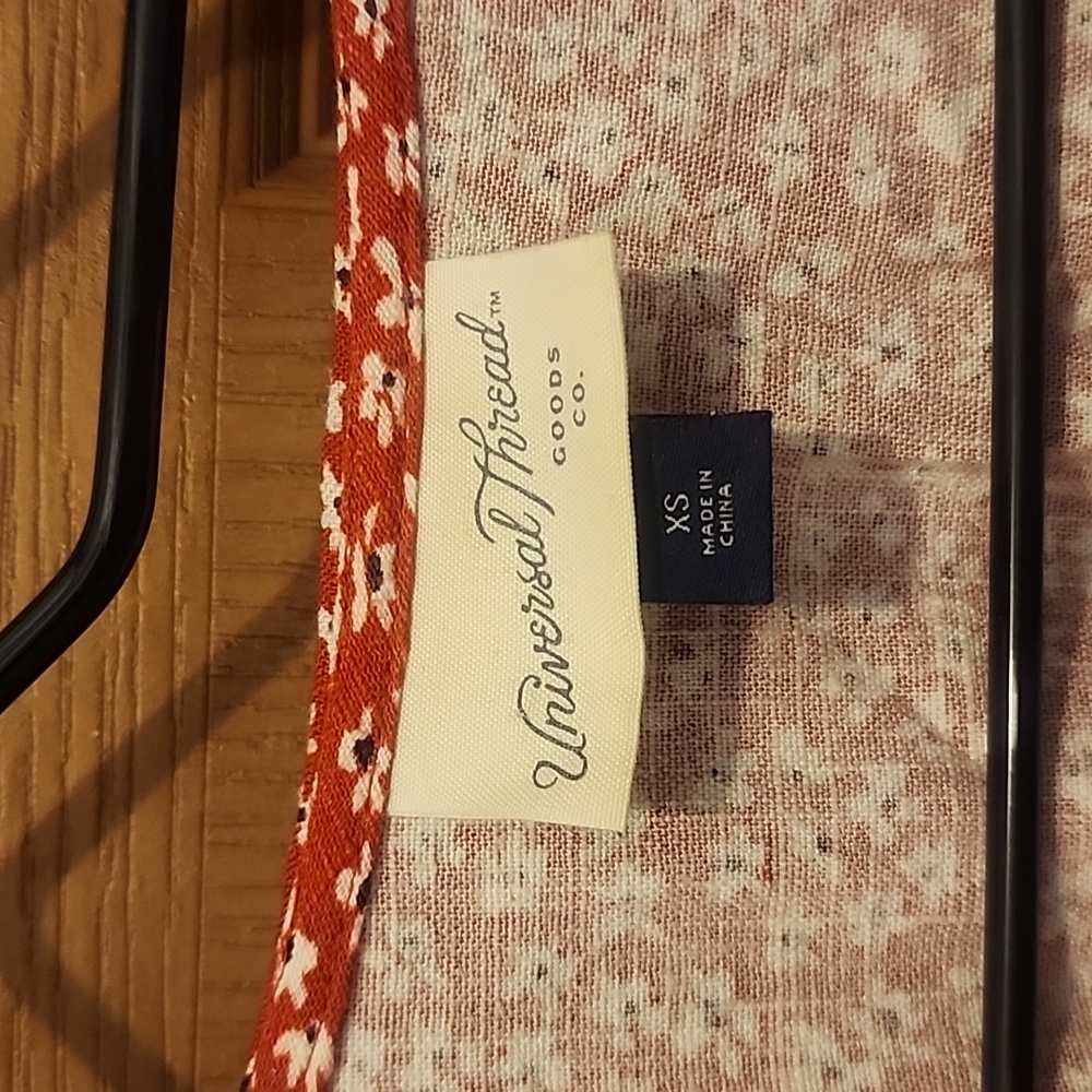 Universal Thread Red Floral Midi Dress. - Picture 2 of 4